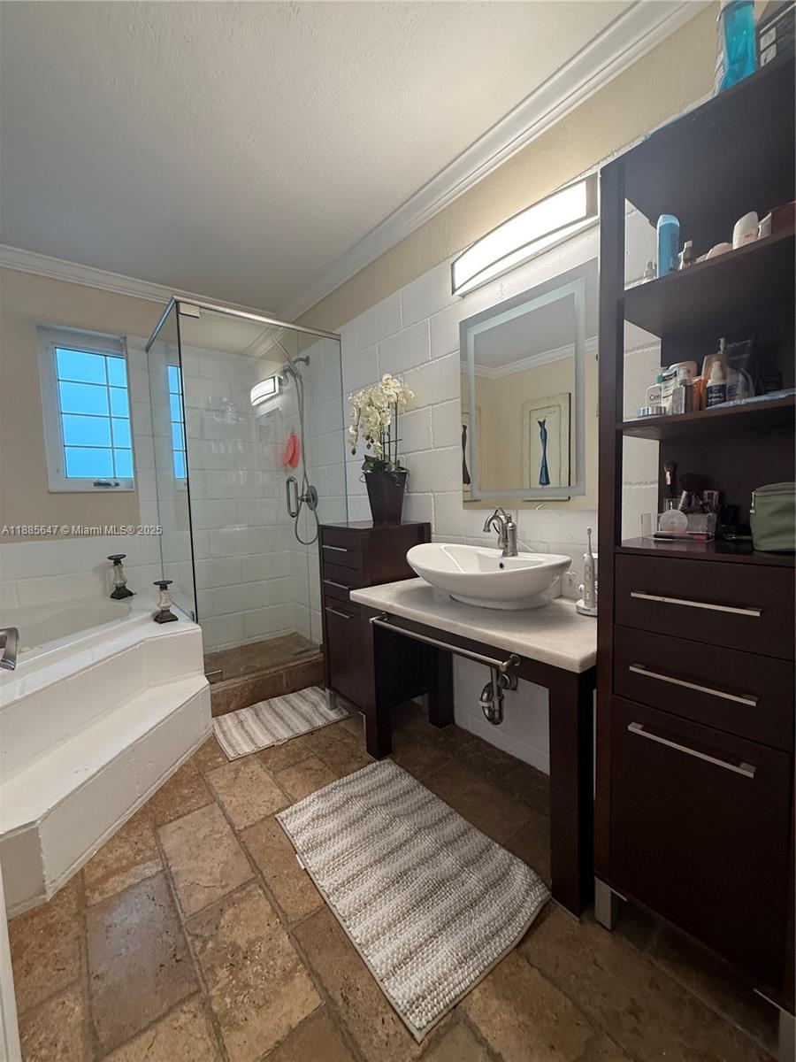 TOWNGATE - Residential