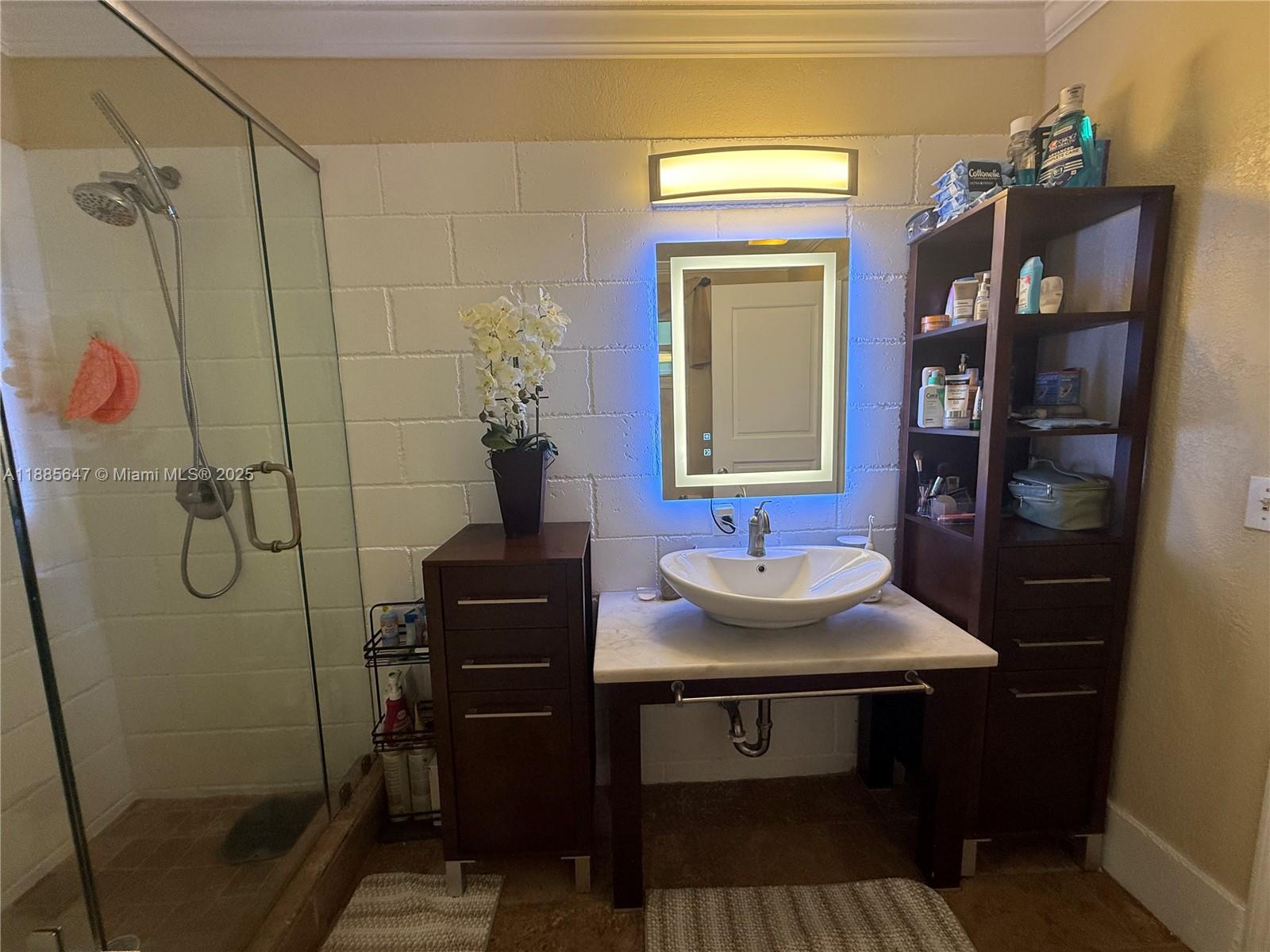 TOWNGATE - Residential