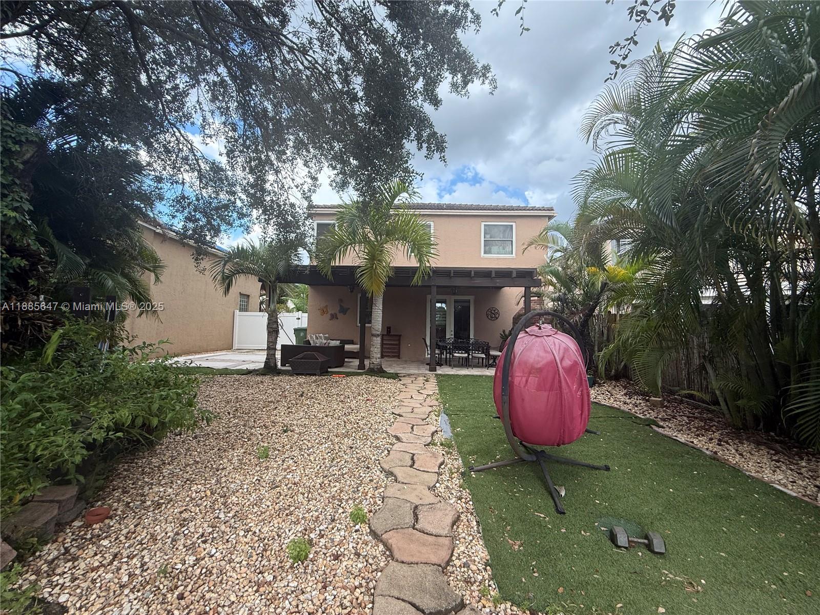 TOWNGATE - Residential