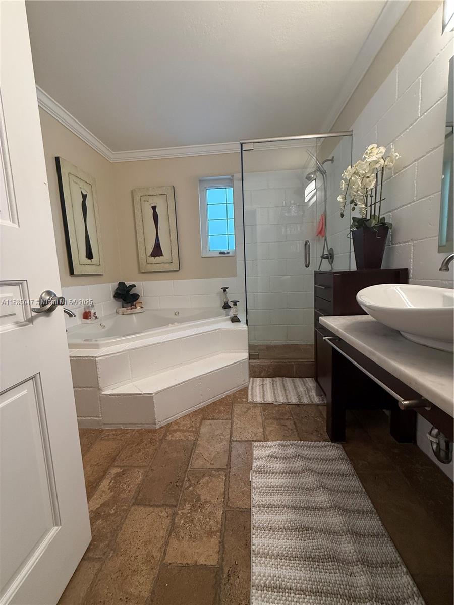 TOWNGATE - Residential