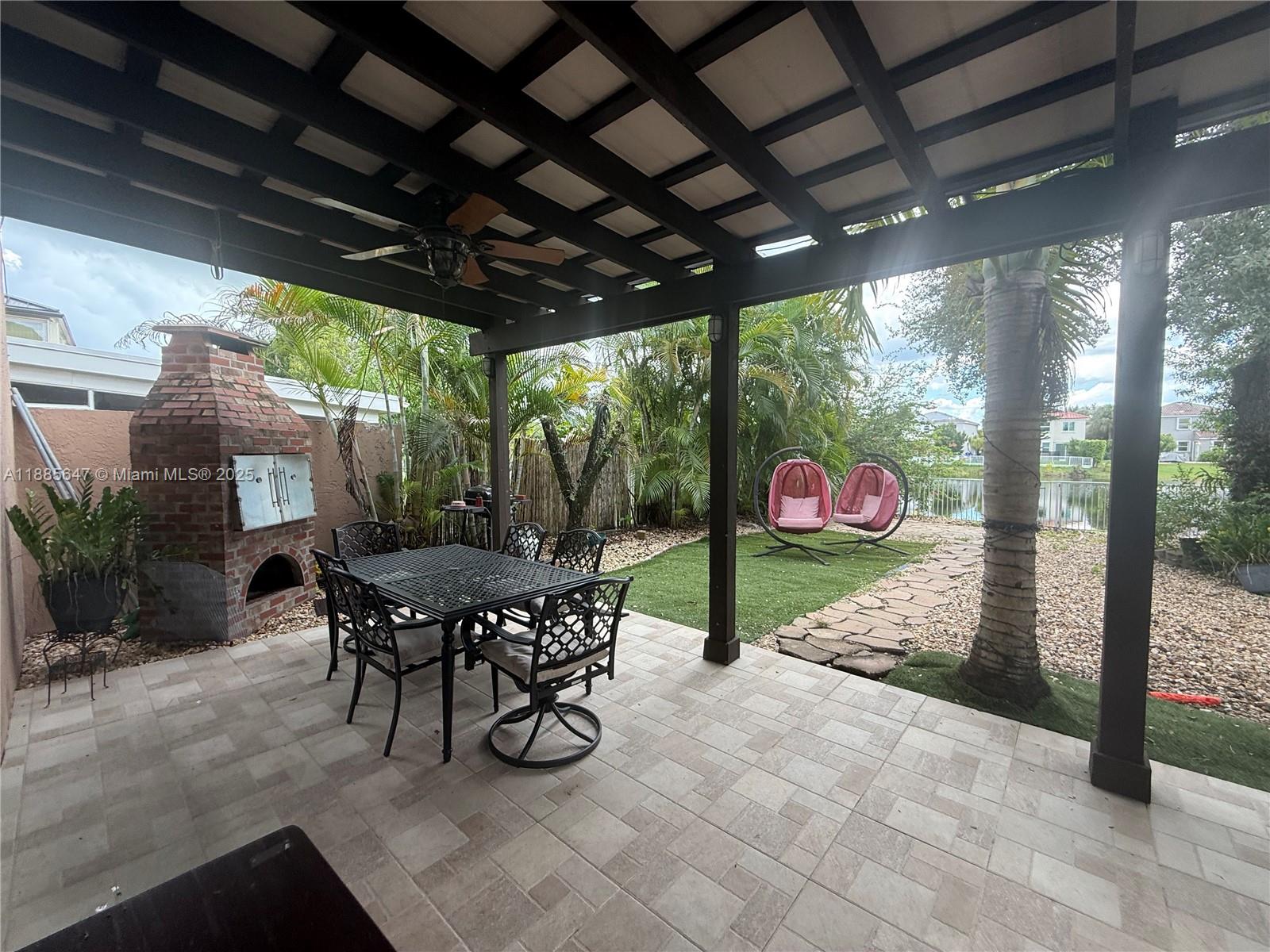 TOWNGATE - Residential