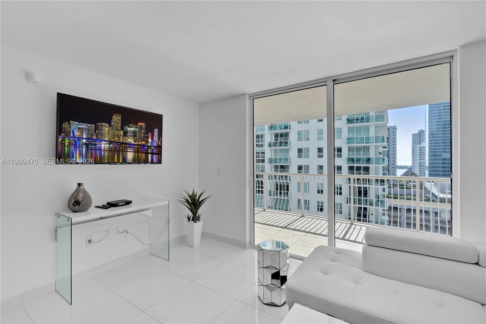 THE CLUB AT BRICKELL BAY - Residential