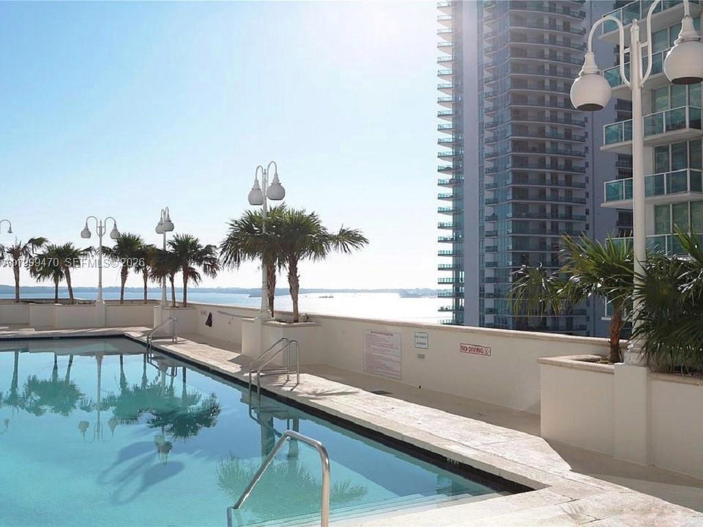THE CLUB AT BRICKELL BAY - Residential