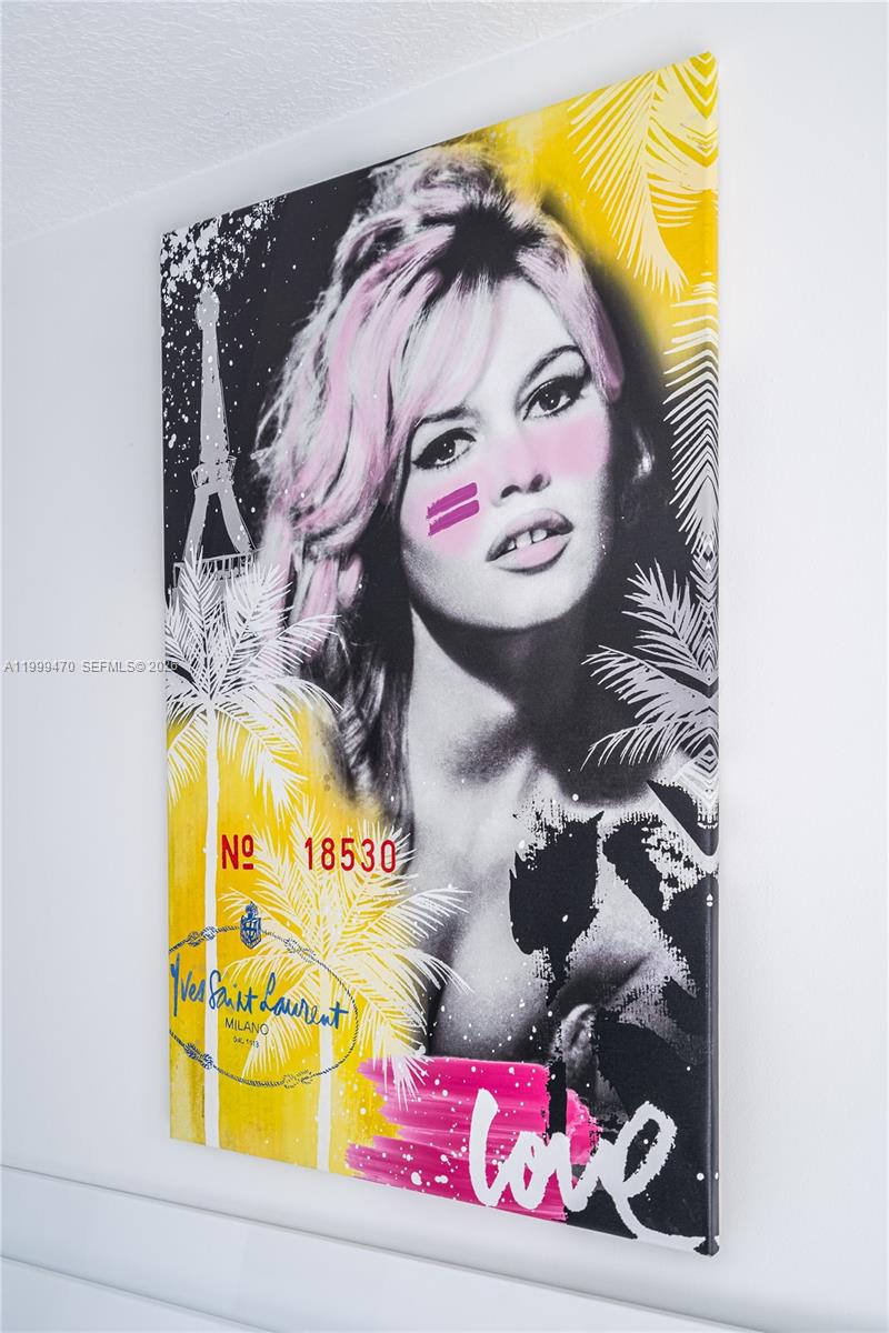 THE CLUB AT BRICKELL BAY - Residential