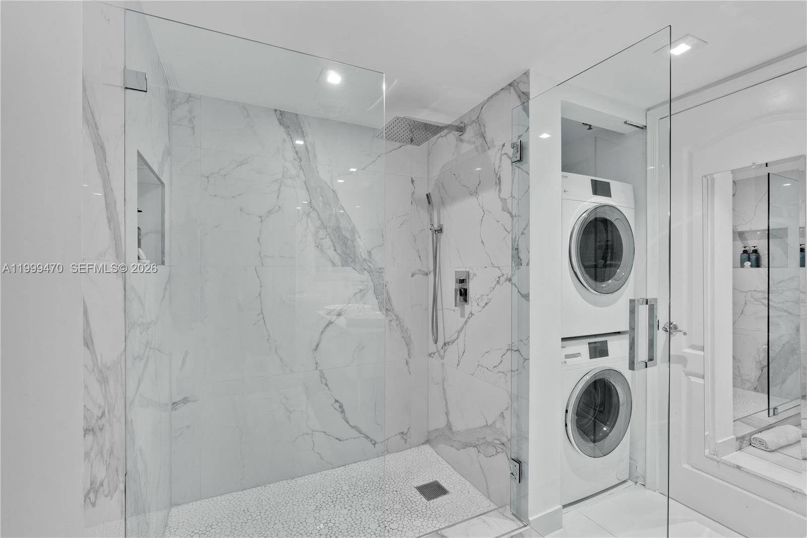 THE CLUB AT BRICKELL BAY - Residential