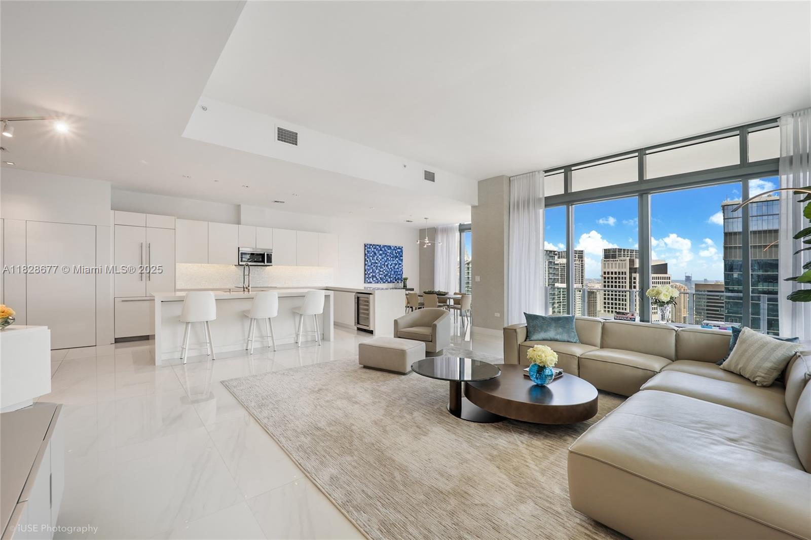 88 SW 7th St 4101