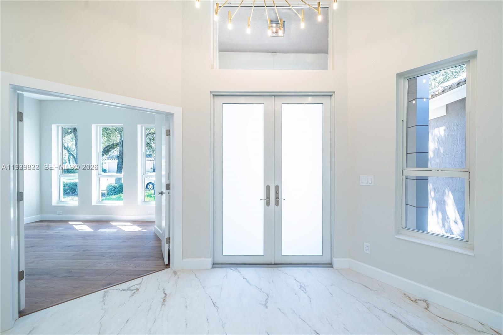 ROLLING HILLS GOLF & TENN - Residential