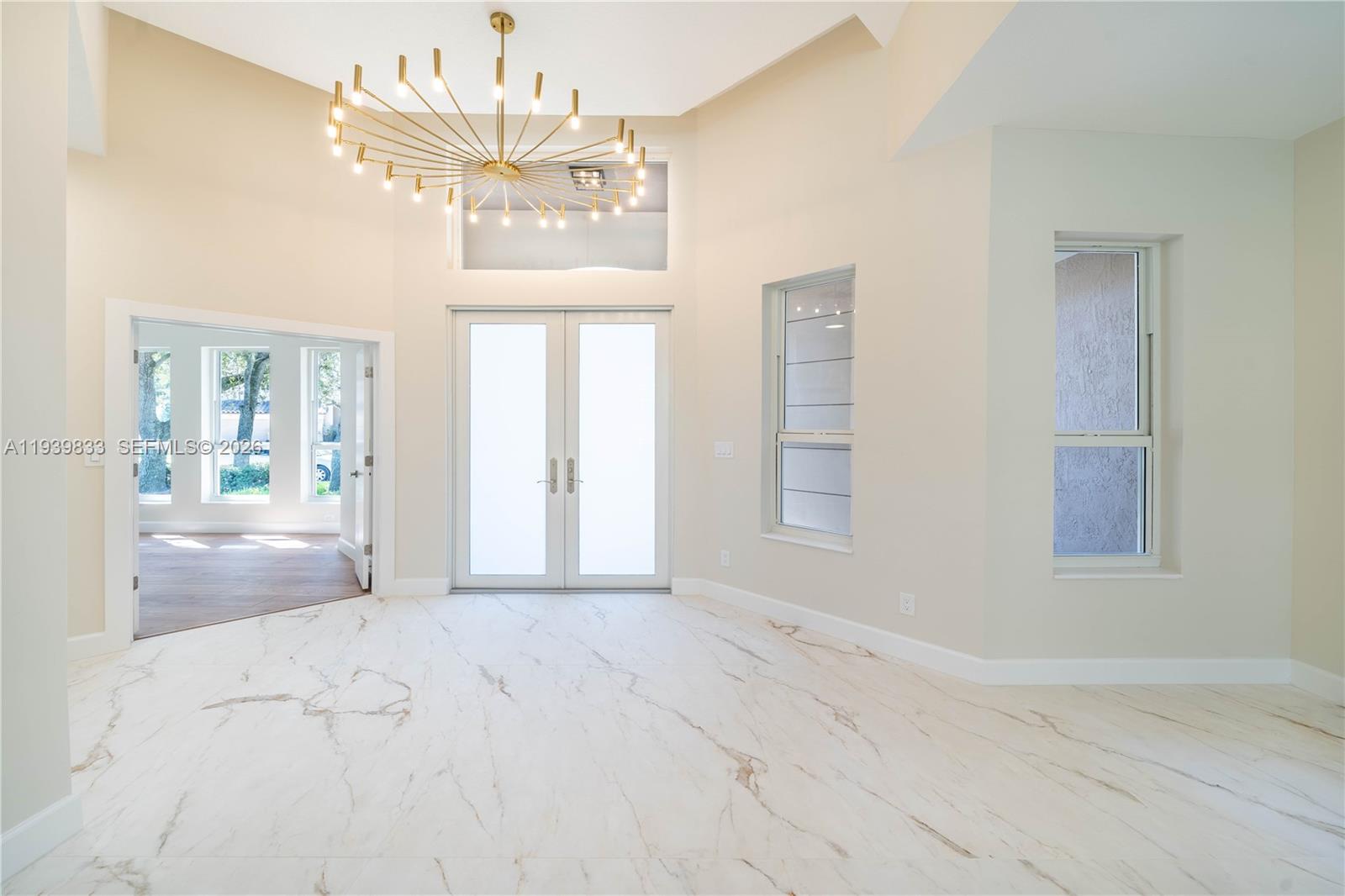 ROLLING HILLS GOLF & TENN - Residential