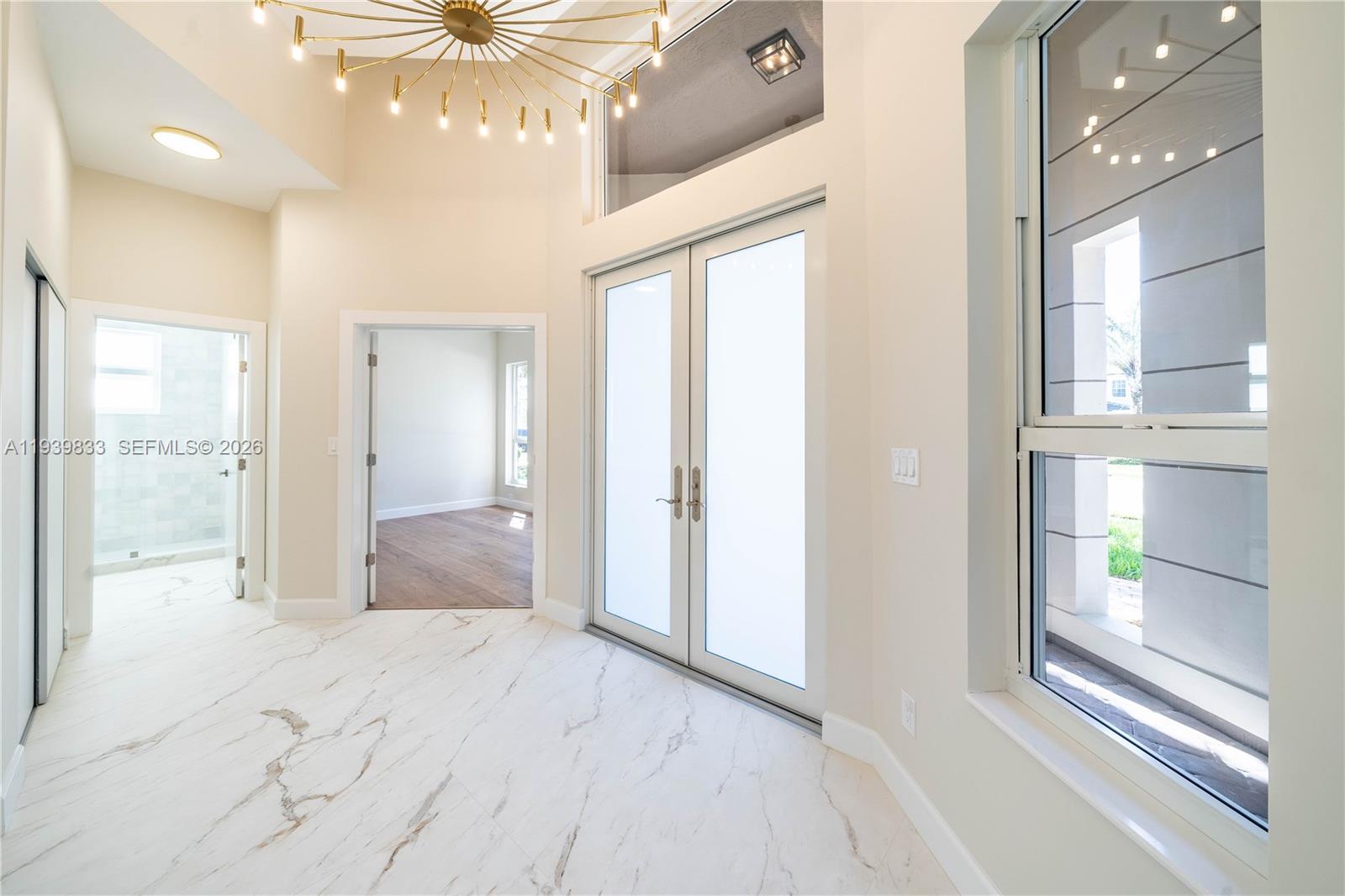 ROLLING HILLS GOLF & TENN - Residential