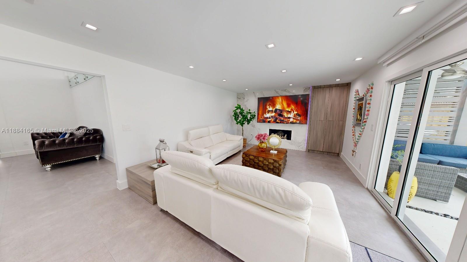 JACARANDA LAKES SECTION T - Residential Lease