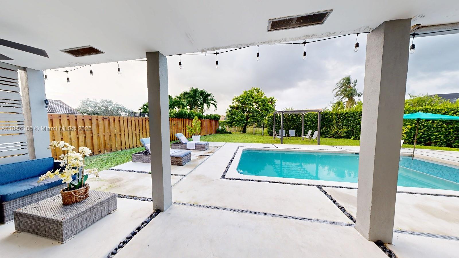 JACARANDA LAKES SECTION T - Residential Lease
