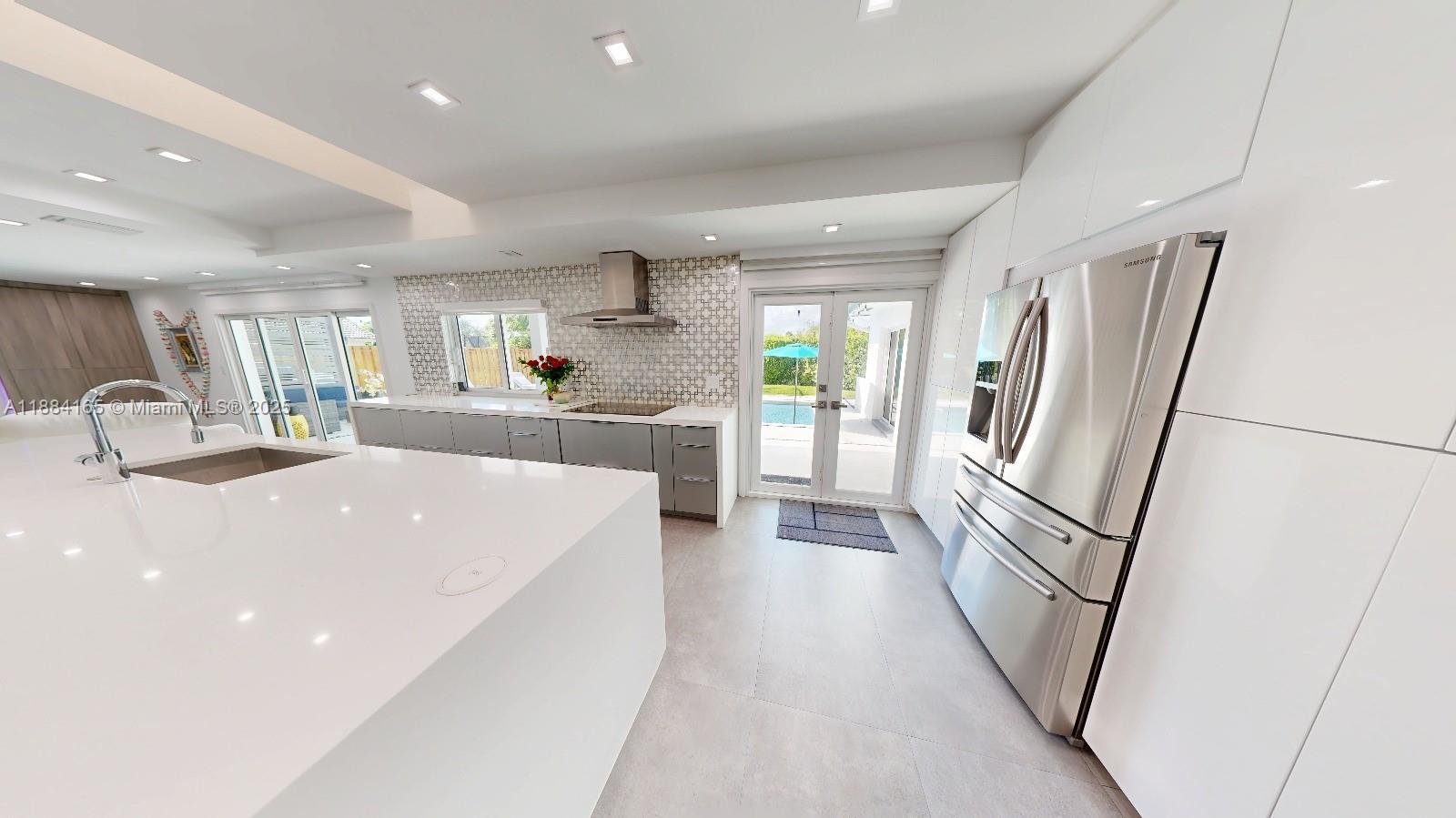 JACARANDA LAKES SECTION T - Residential Lease