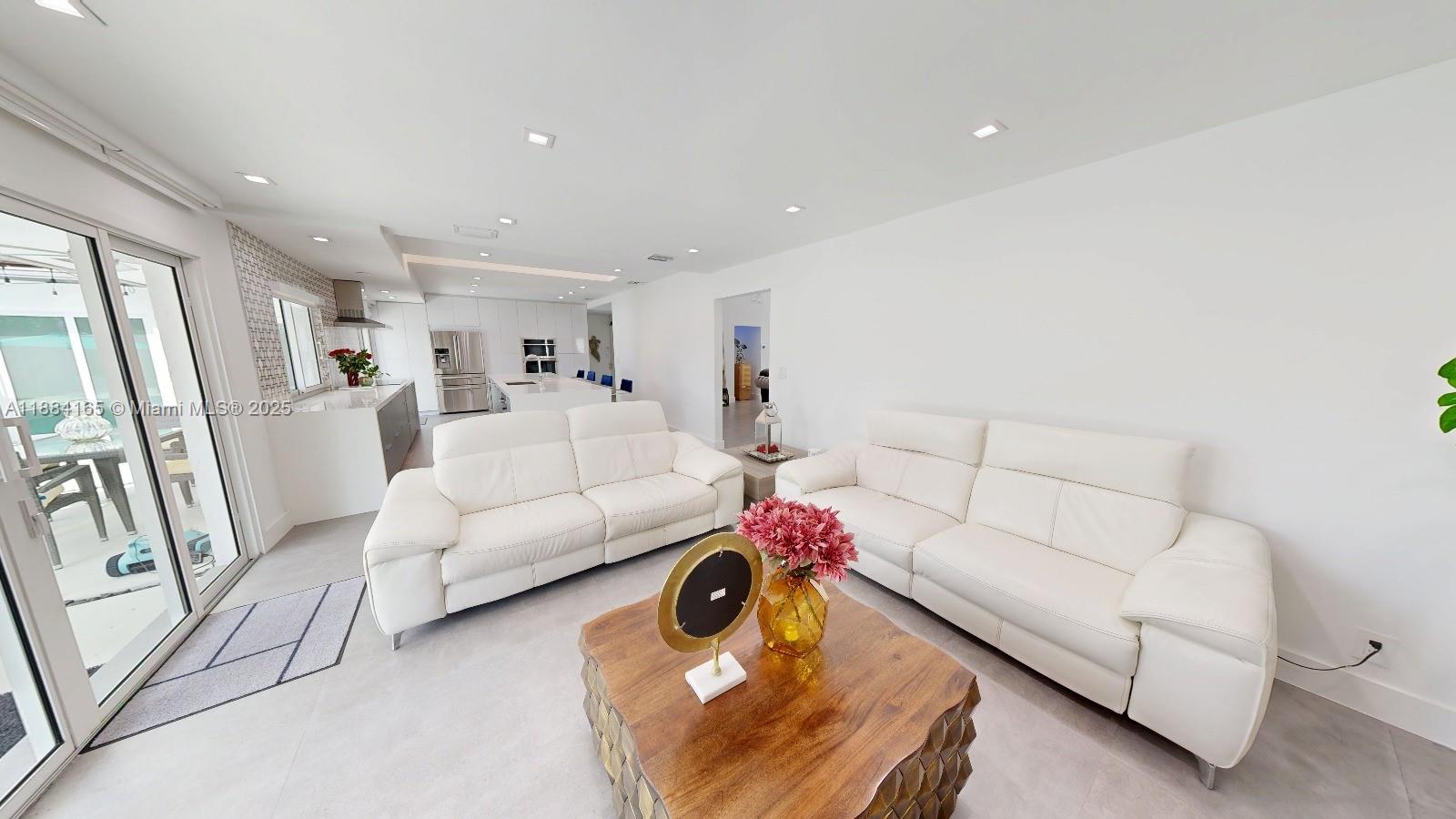 JACARANDA LAKES SECTION T - Residential Lease