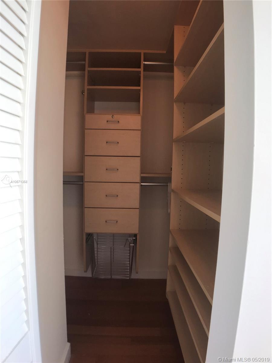 THE GRANDVIEW CONDO - Residential Lease