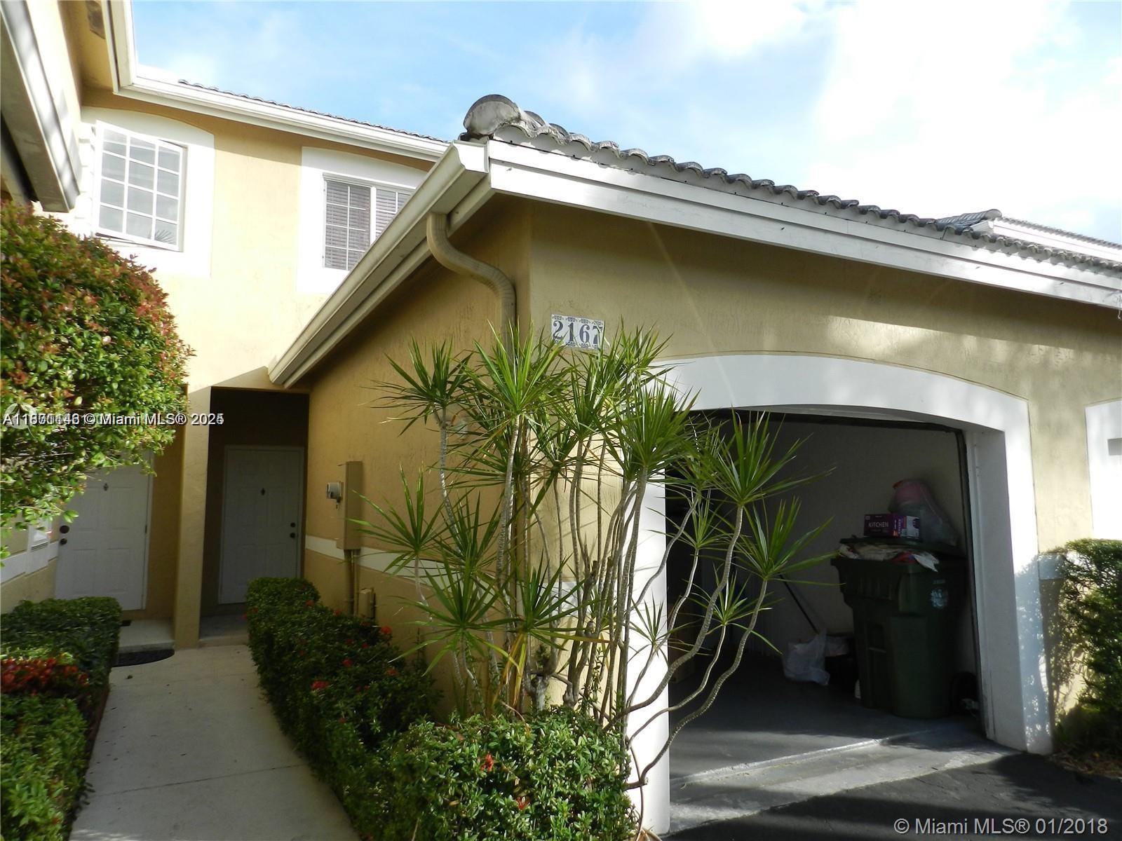 2167 Madeira Dr 2167, Weston, Broward County, Florida - 2 Bedrooms  
2 Bathrooms - 
