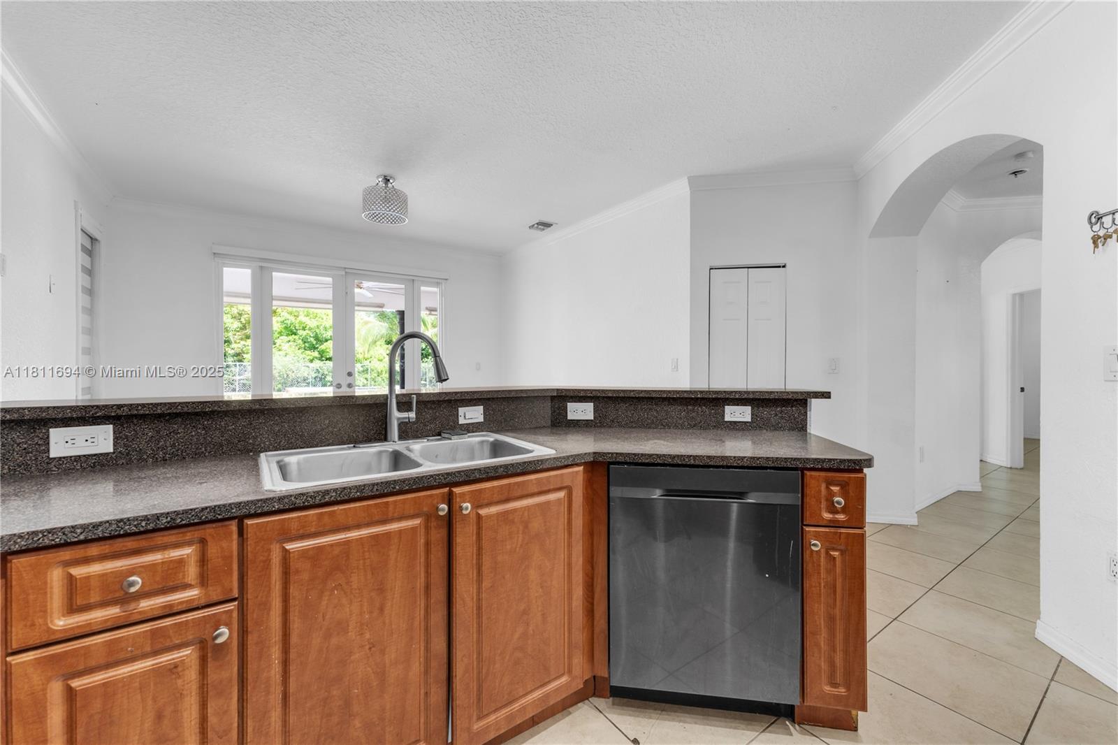 SOUTH POINT FIRST ADDITIO - Residential