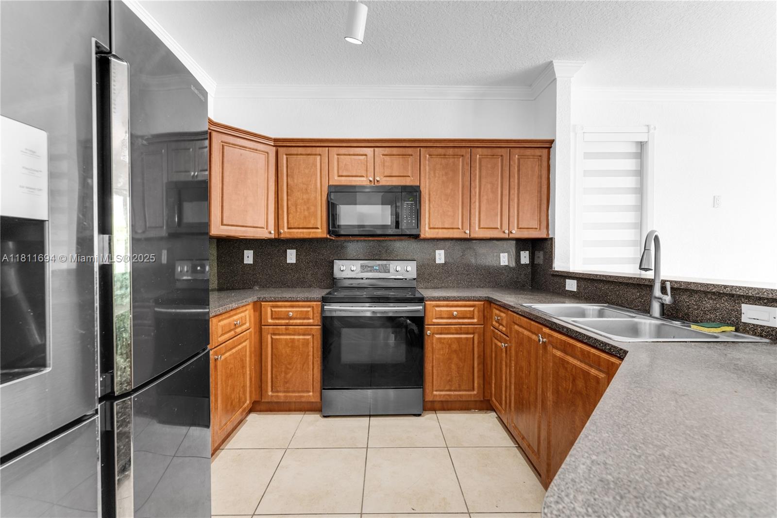 SOUTH POINT FIRST ADDITIO - Residential