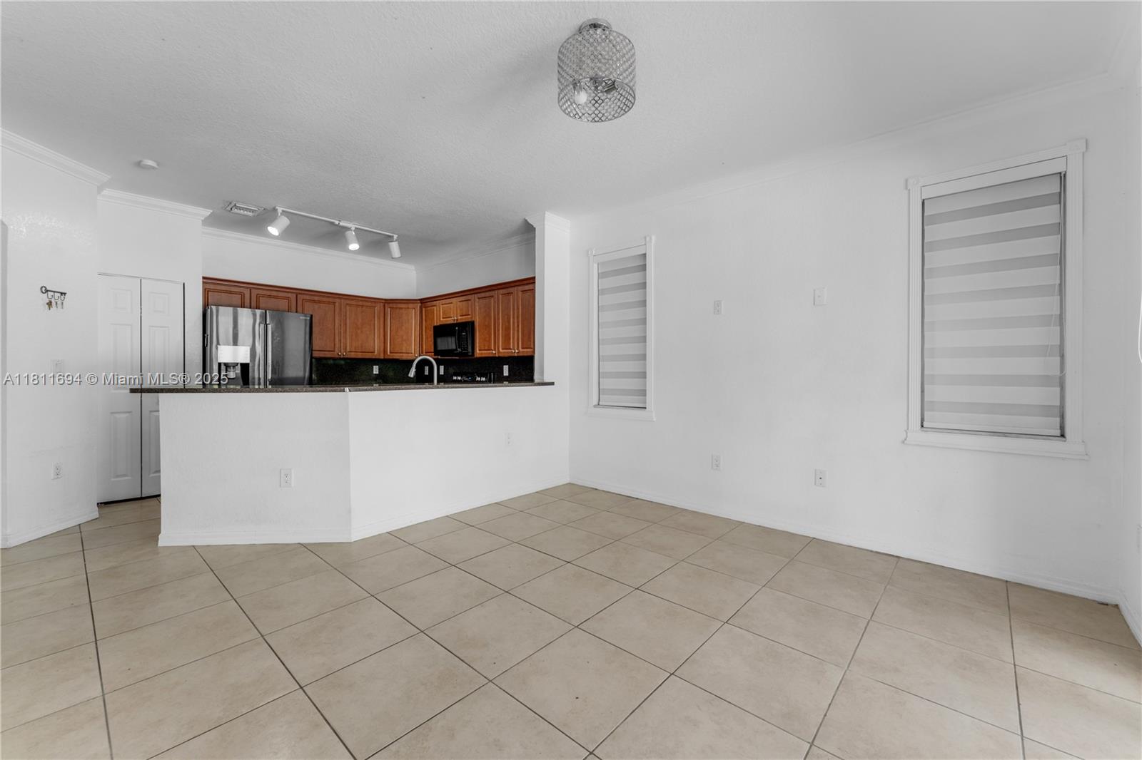 SOUTH POINT FIRST ADDITIO - Residential