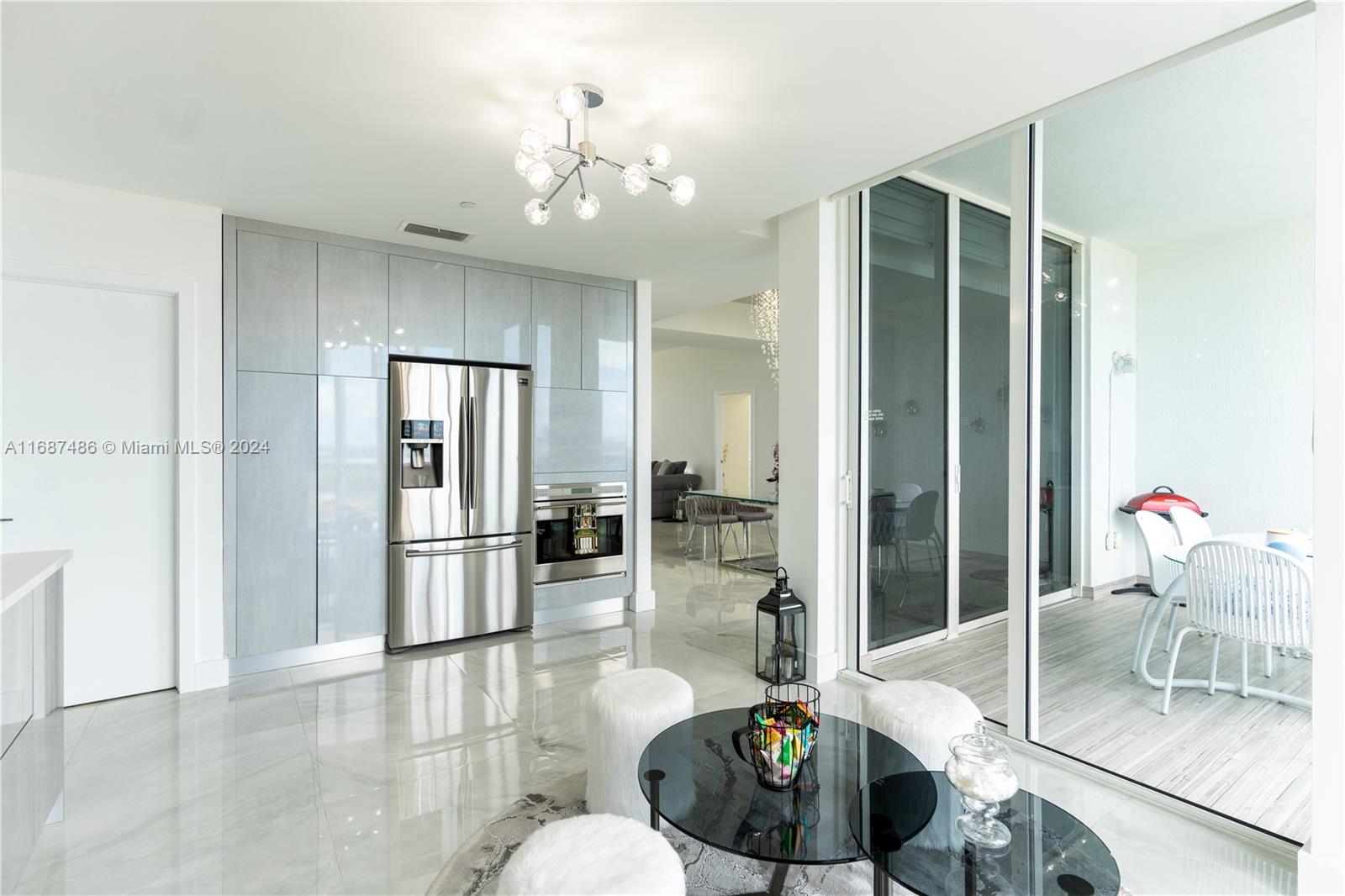 TDR TOWER I CONDO - Residential