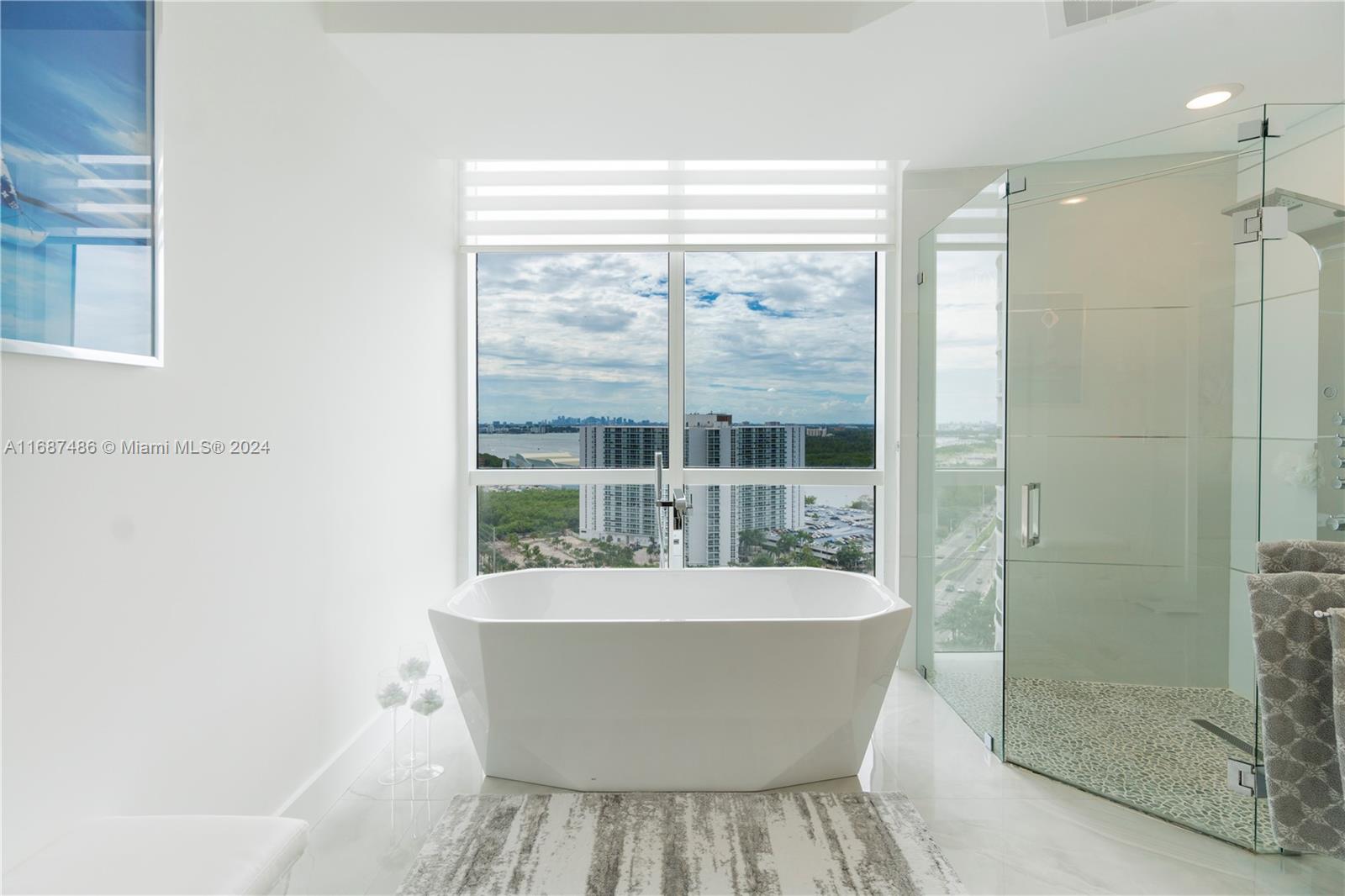 TDR TOWER I CONDO - Residential