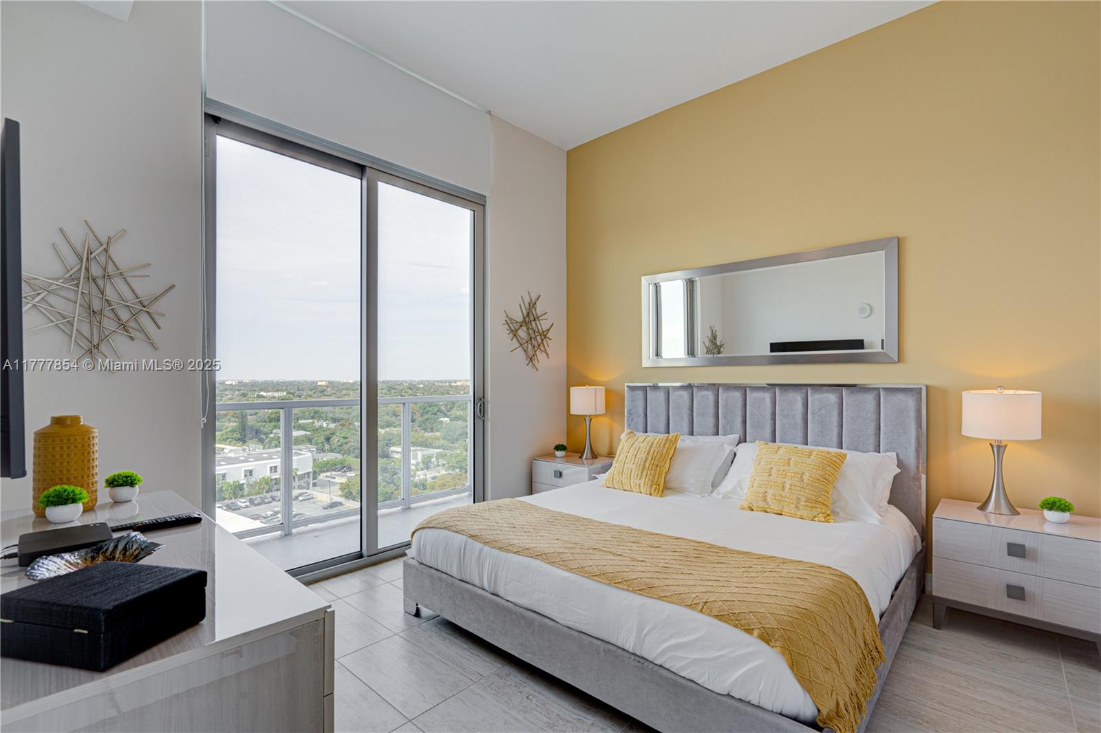QUADRO CONDO - Residential Lease