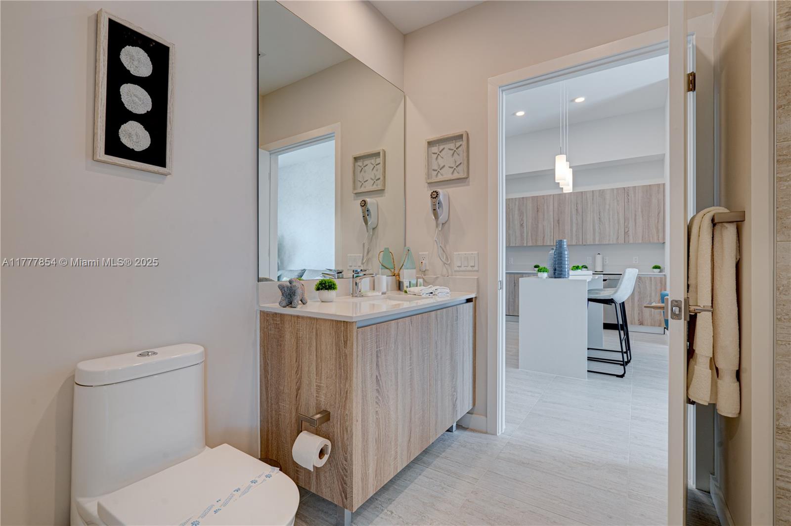 QUADRO CONDO - Residential Lease