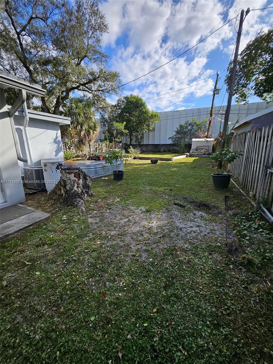 PICKET LANE - Residential