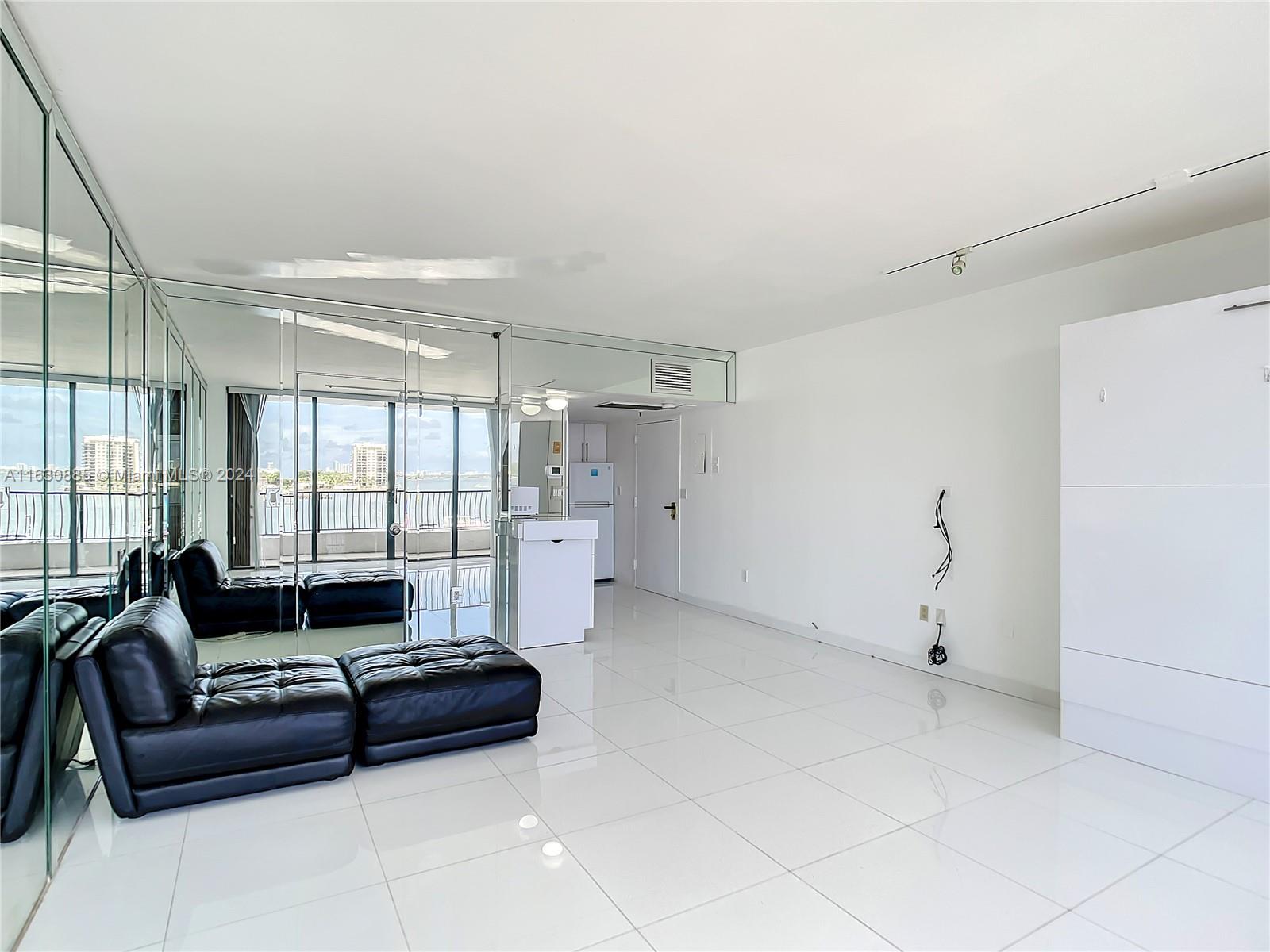 VENETIA CONDO - Residential