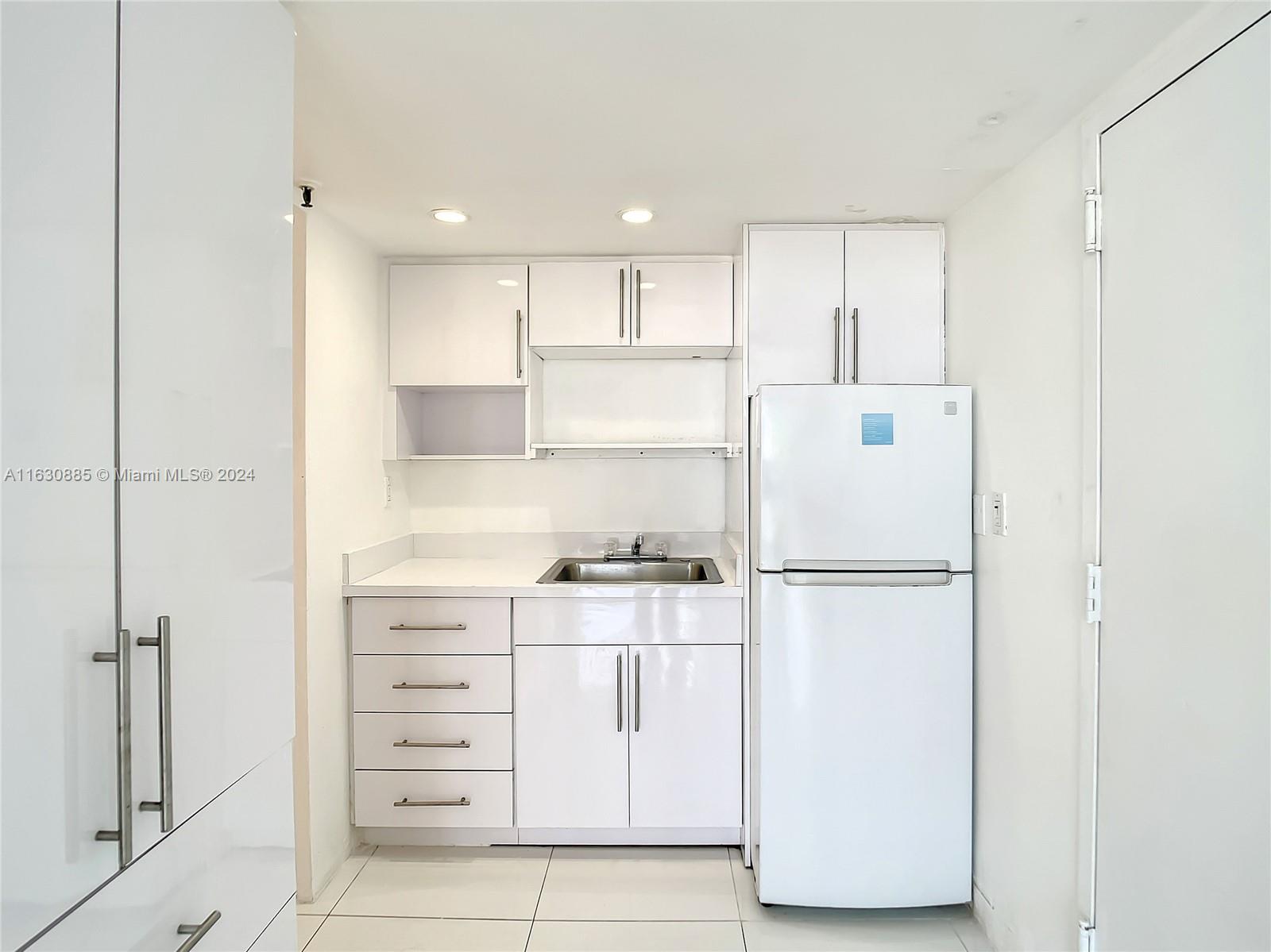 VENETIA CONDO - Residential