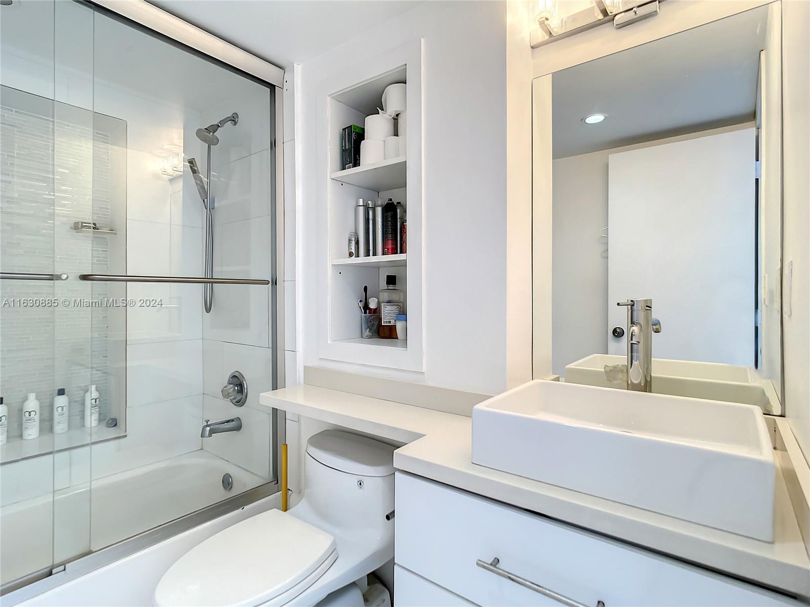 VENETIA CONDO - Residential