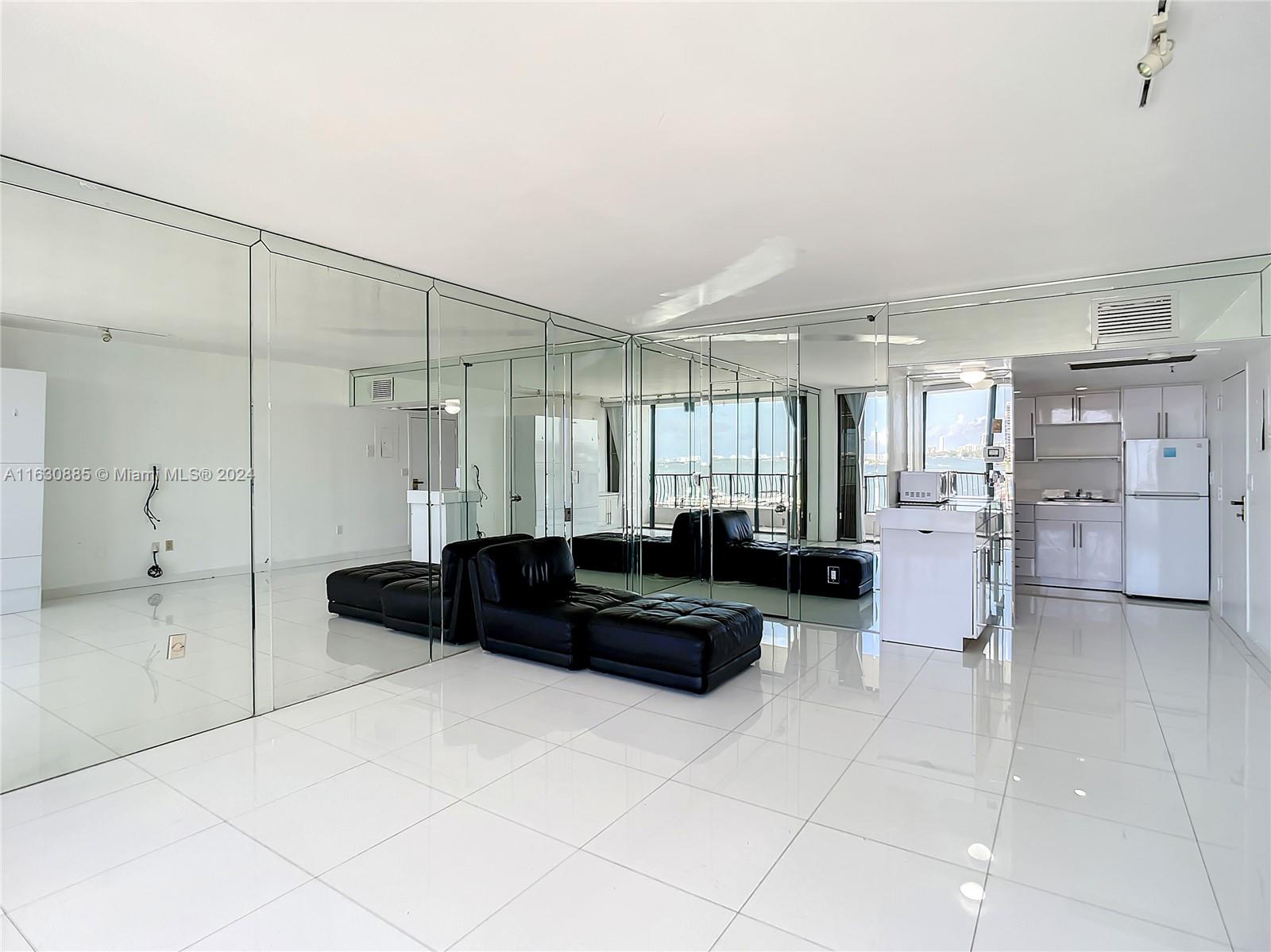 VENETIA CONDO - Residential