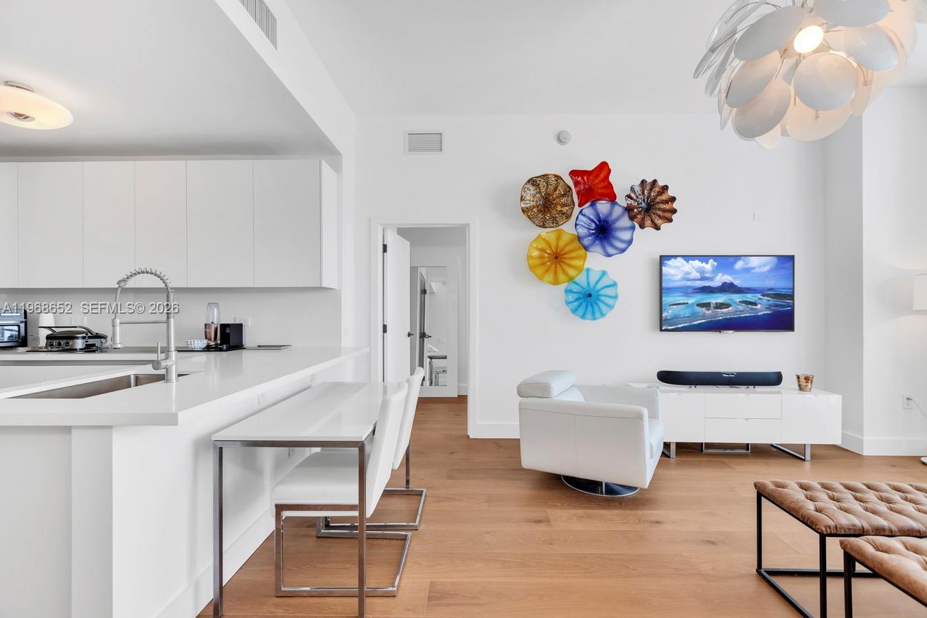 6799 Collins Ave 412