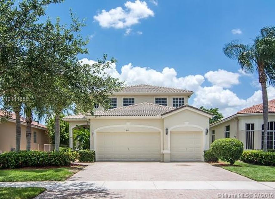 Big skies and lake views await you at this Laguna Isles home! 5 bed, 3 bath home overlooks the lake and the views won't disappoint. 1 bed and a full bath on the first floor, separate laundry room, open kitchen layout with a breakfast nook (with lake views!) are just the start. 4 bedrooms and 2 more full baths upstairs and over 2,500 square feet under air make this home almost ideal for any buyer!
