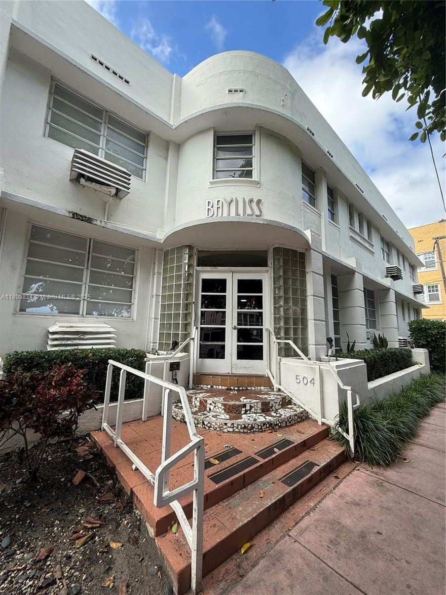 Spacious South Beach Condo at The Bayliss
Discover the perfect blend of comfort and style in this bright and airy residence at The Bayliss, ideally located in the heart of South Beach. This unfurnished condo features a modern open layout with large windows that fill the space with natural light, a sleek kitchen, and generous living areas perfect for entertaining. Enjoy the best of Miami Beach living with just moments to the sand, Lincoln Road, and world-class dining and shopping. Ideal for a primary residence, vacation home, or investment opportunity. Please contact listing agent for showings.