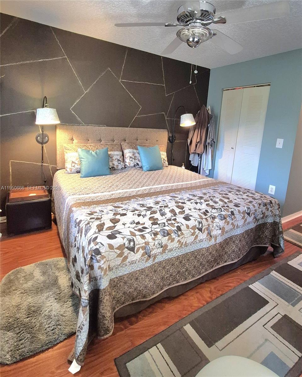 RIVIERA PALMS CONDO - Residential