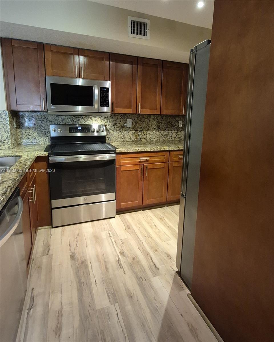 RIVIERA PALMS CONDO - Residential