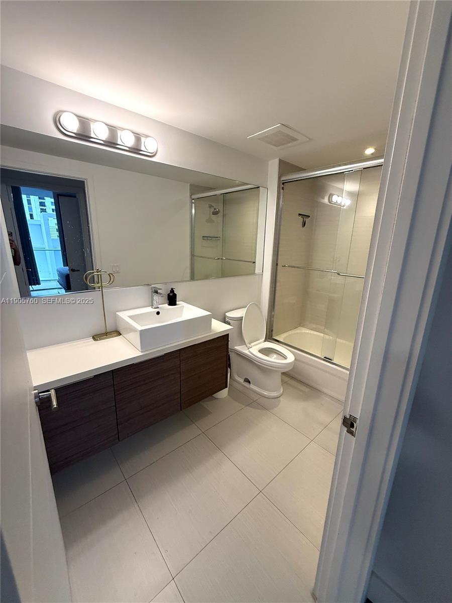 BRICKELL TEN CONDO - Residential Lease