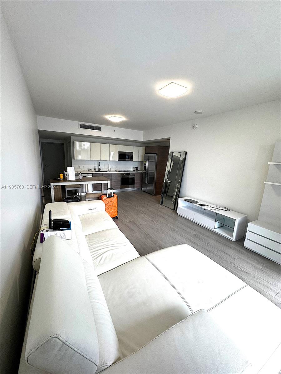 BRICKELL TEN CONDO - Residential Lease