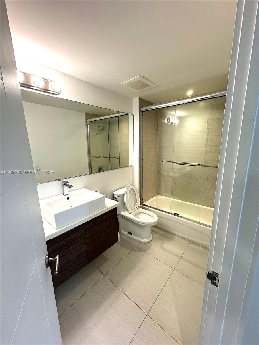 BRICKELL TEN CONDO - Residential Lease