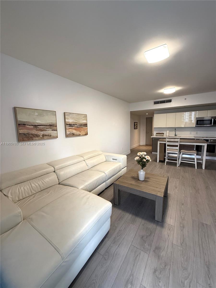 BRICKELL TEN CONDO - Residential Lease