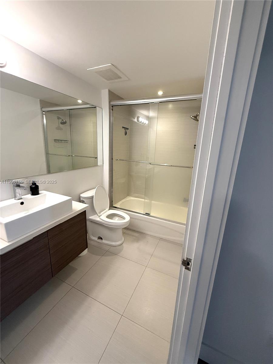 BRICKELL TEN CONDO - Residential Lease