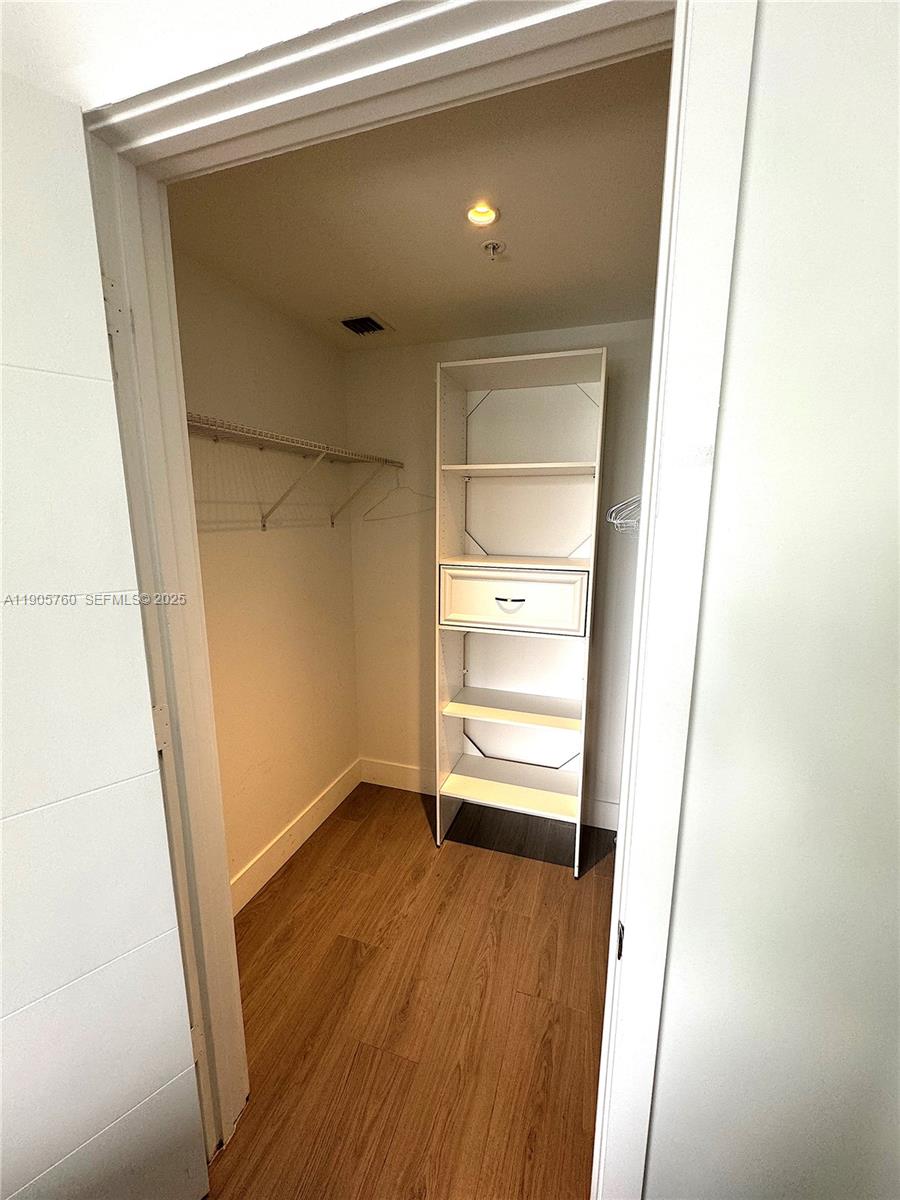 BRICKELL TEN CONDO - Residential Lease