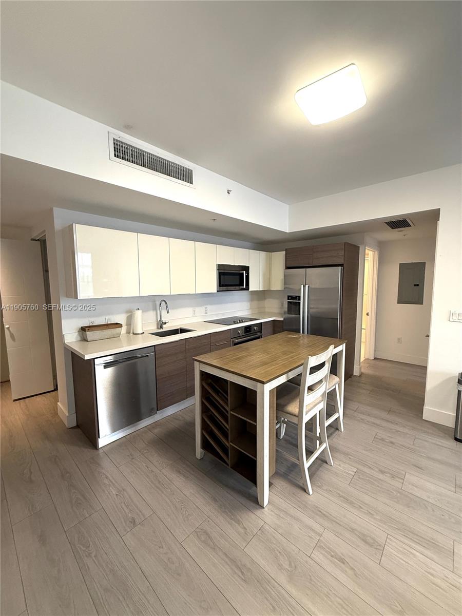 BRICKELL TEN CONDO - Residential Lease