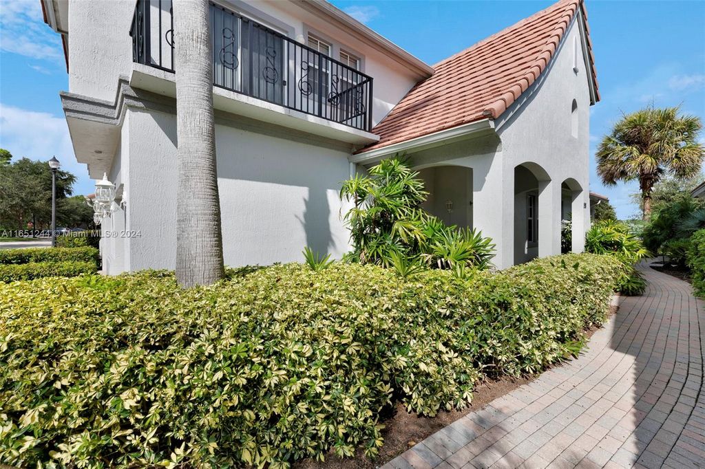 Photo of 198 Evergrene Pkwy #17-A, Palm Beach Gardens, FL 33410 (MLS # A11651244)