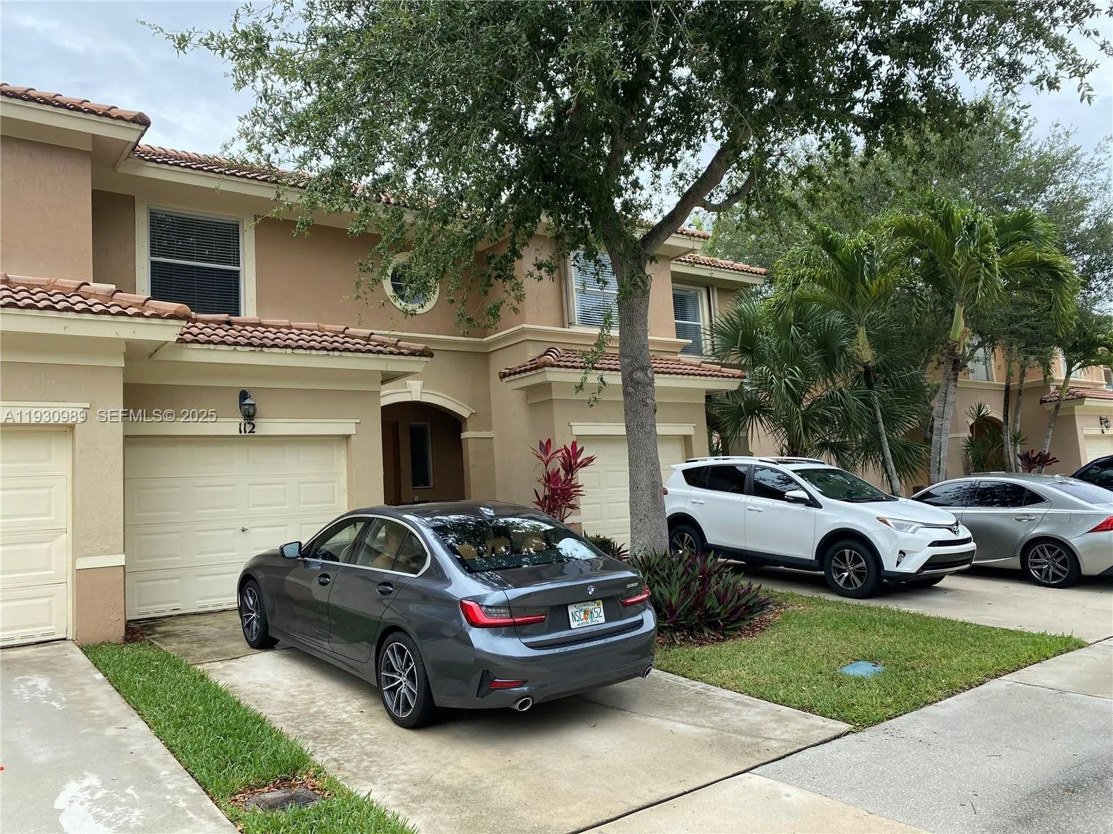 Royal Palm Beach, Florida 33411, United States, 2 Bedrooms Bedrooms, ,3 BathroomsBathrooms,Residential,Active,255126
