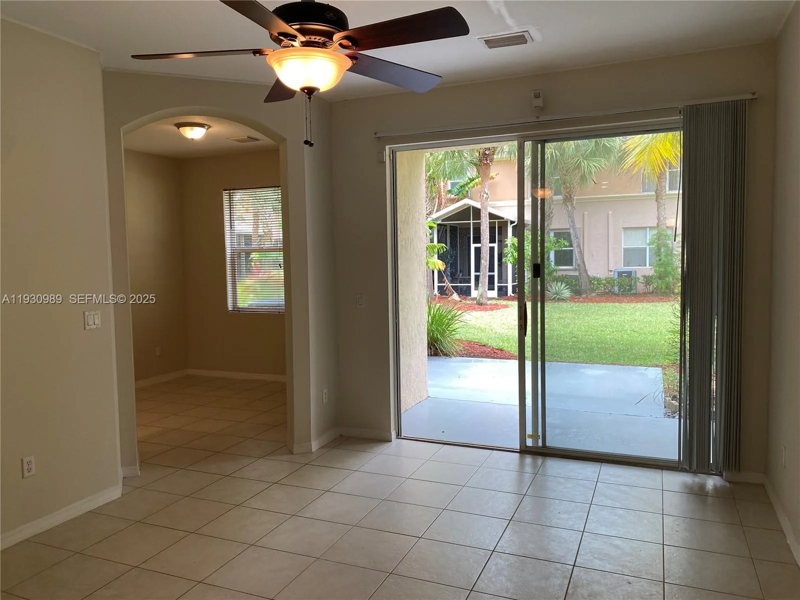 Royal Palm Beach, Florida 33411, United States, 2 Bedrooms Bedrooms, ,3 BathroomsBathrooms,Residential,Active,255126