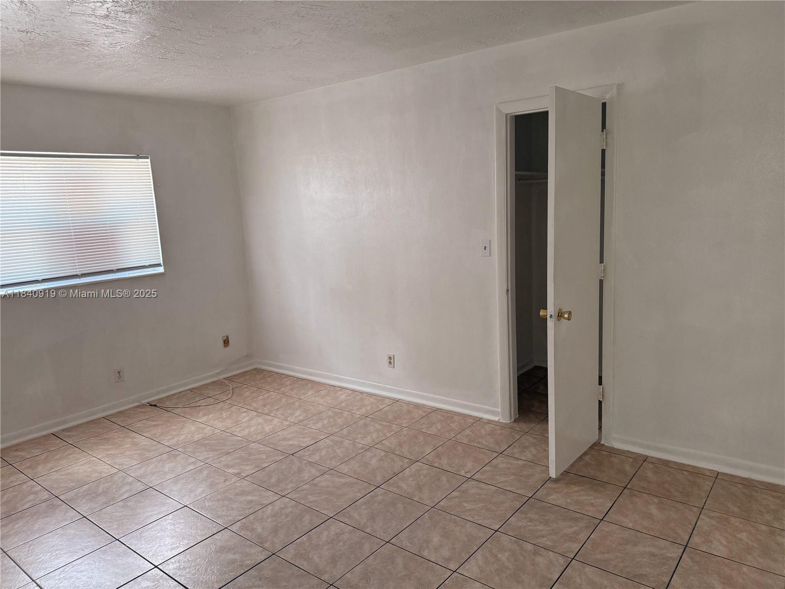 5304 NW 22nd St 5304