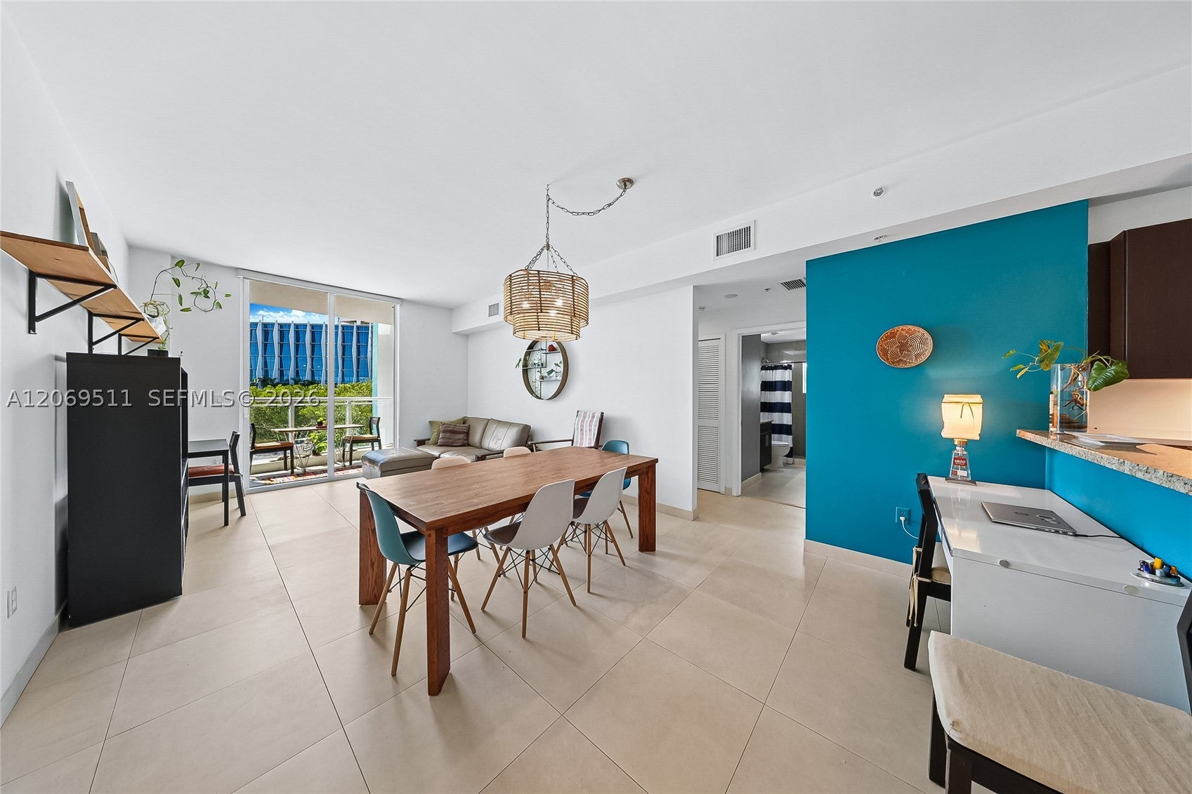 2020 Prairie Ave 302