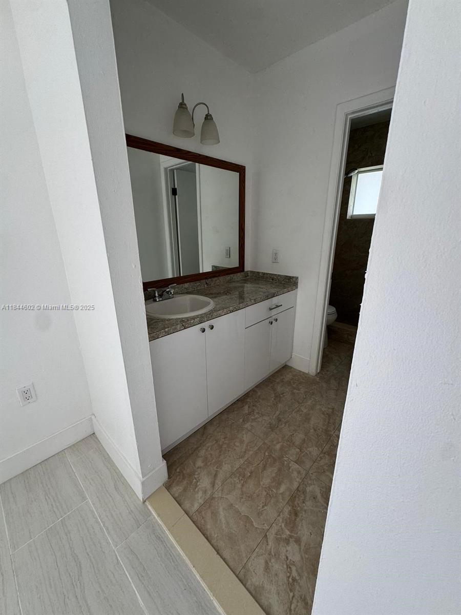 RAINEY MANORS - Residential Lease