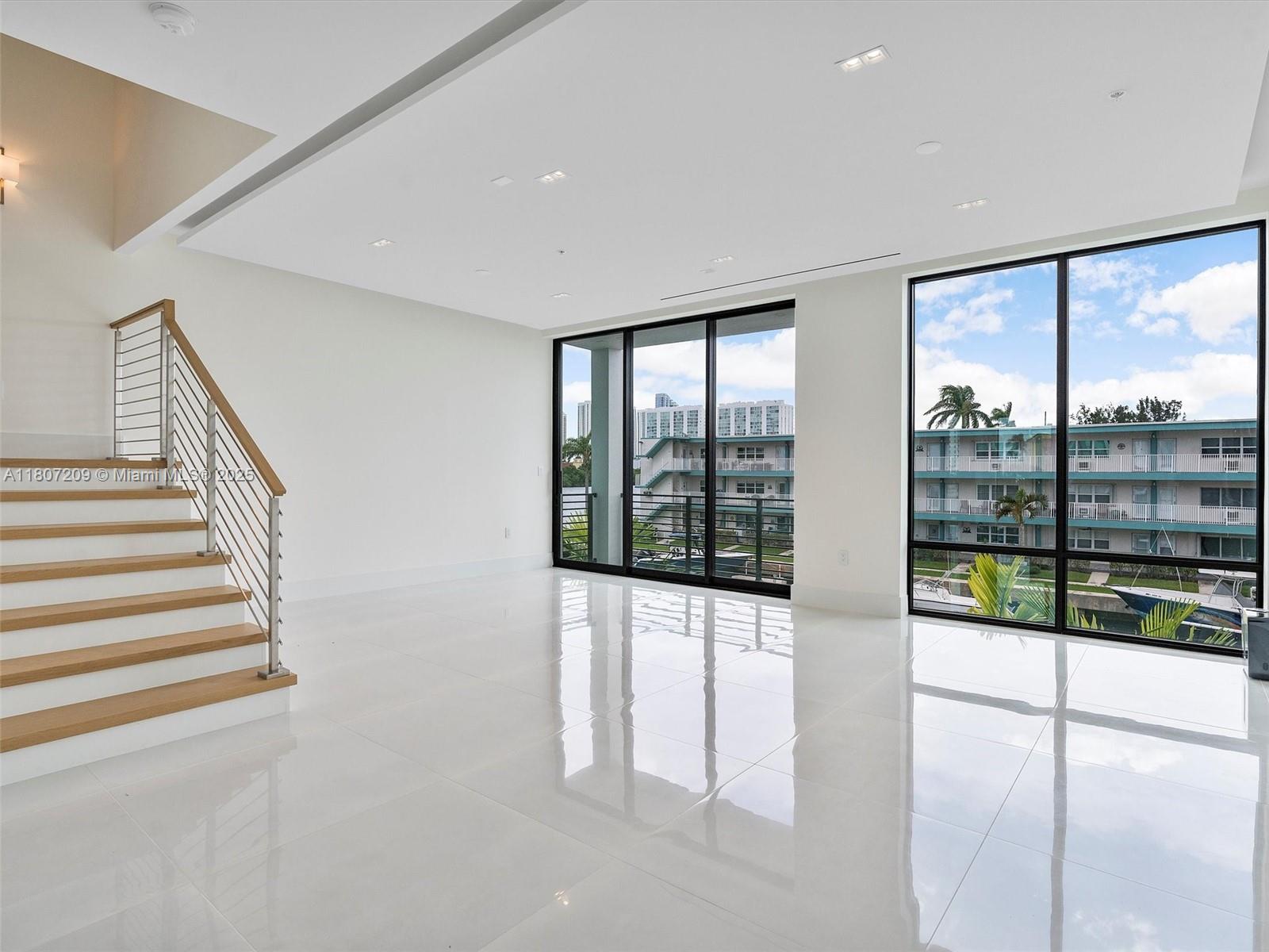 EASTERN SHORES - Residential Lease